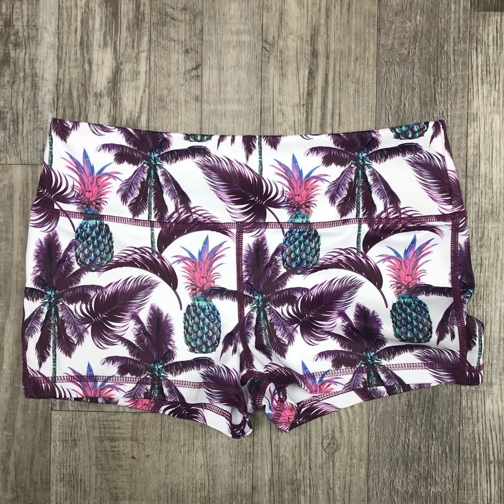 Crops and clean shorts